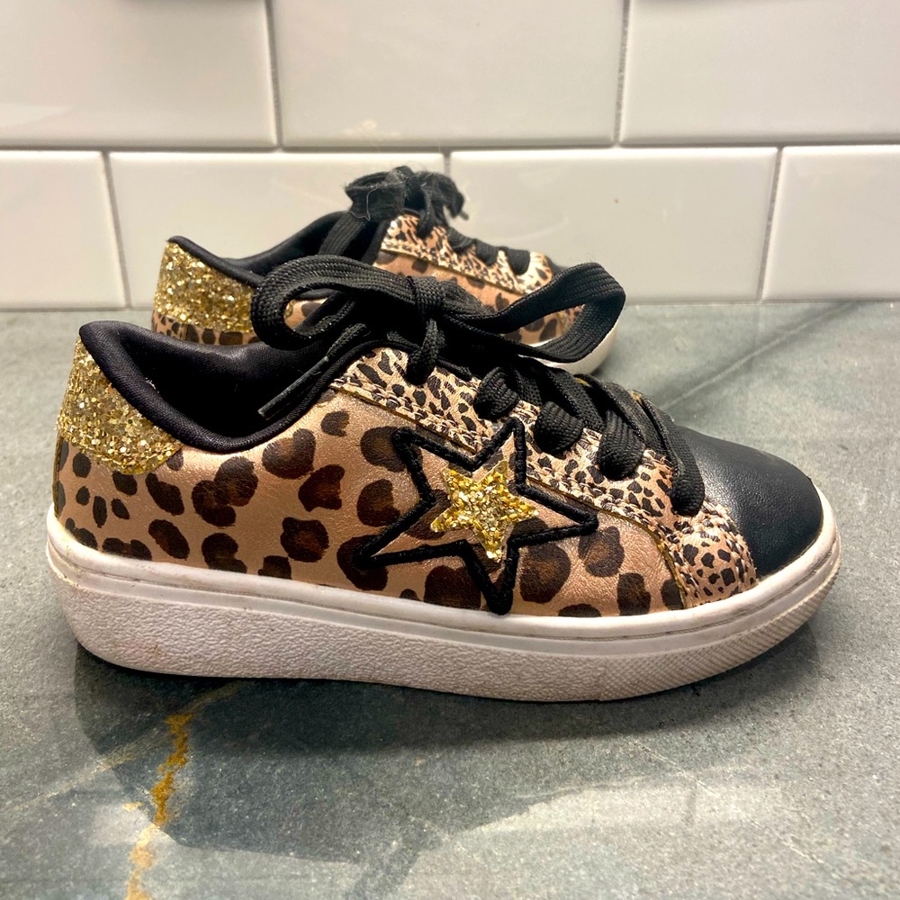 ⭐️Animal print sneakers⭐️